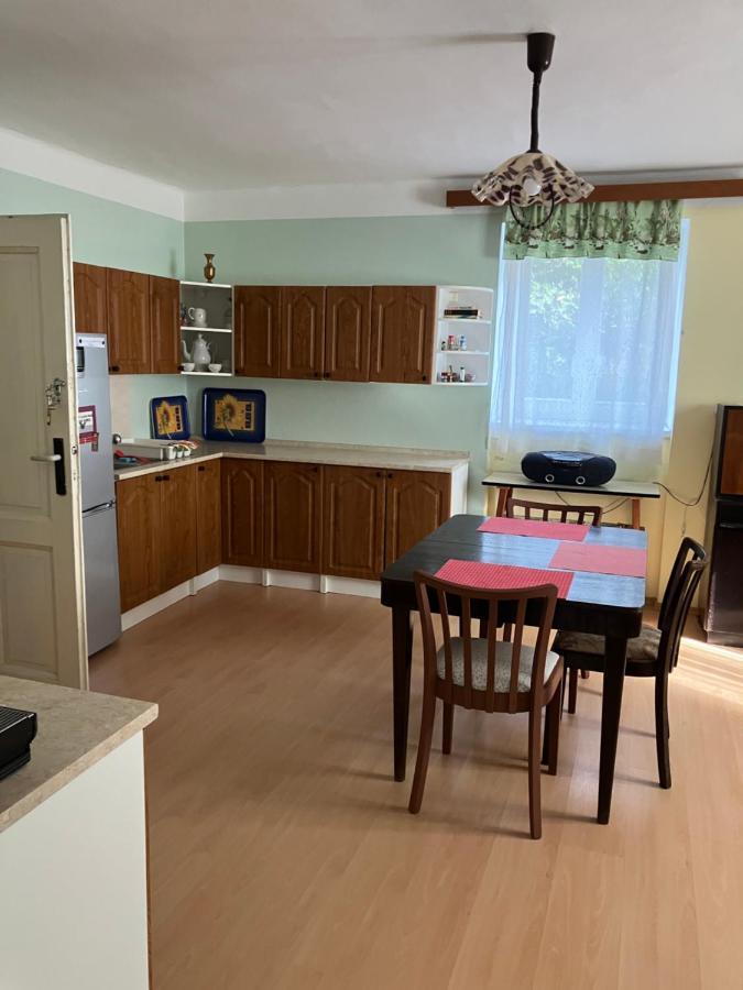 Garden View Apartment Znojmo Εξωτερικό φωτογραφία