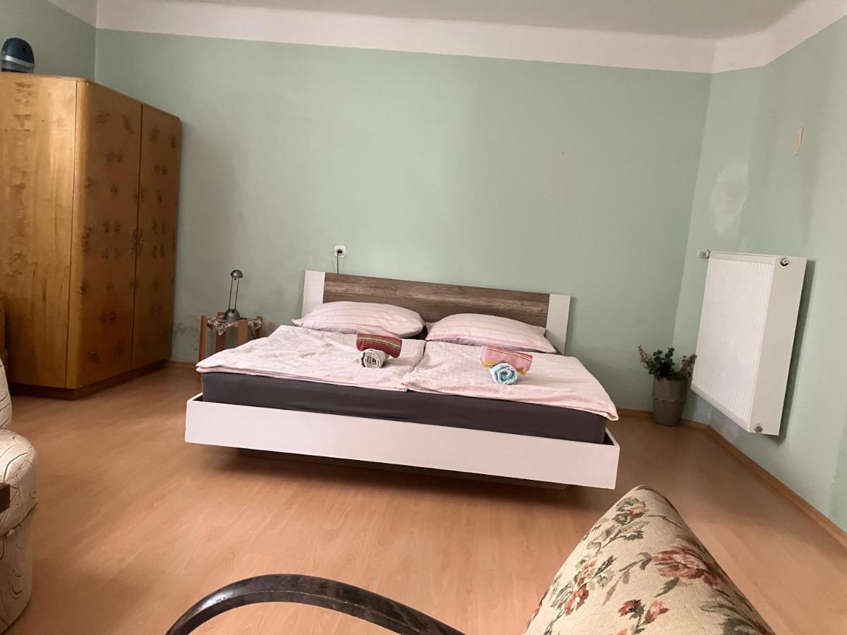 Garden View Apartment Znojmo Εξωτερικό φωτογραφία